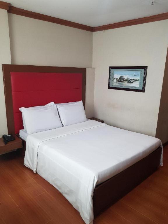Chocolate And Berries Hotel Baliuag Exterior foto
